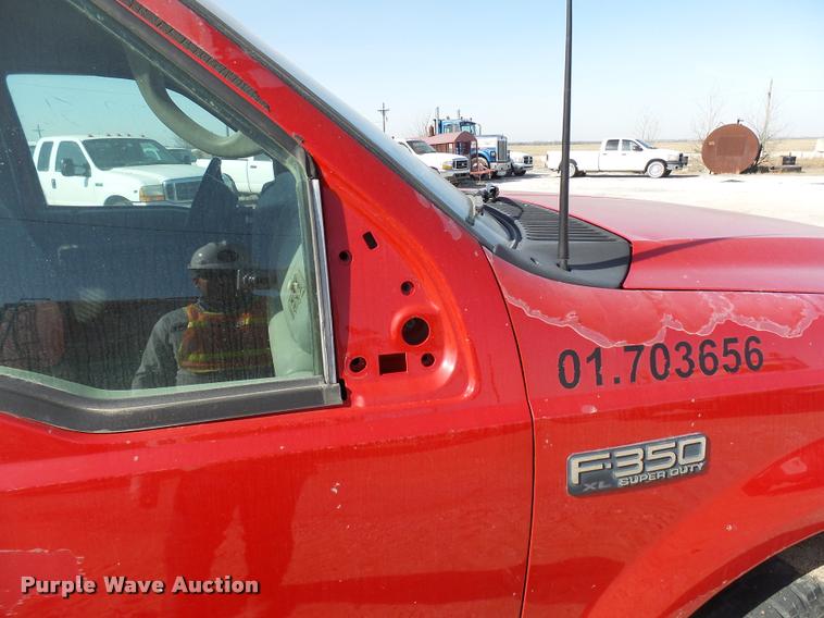 image for item DB2344 2000 Ford F350 Super Duty XL SuperCab utility truck