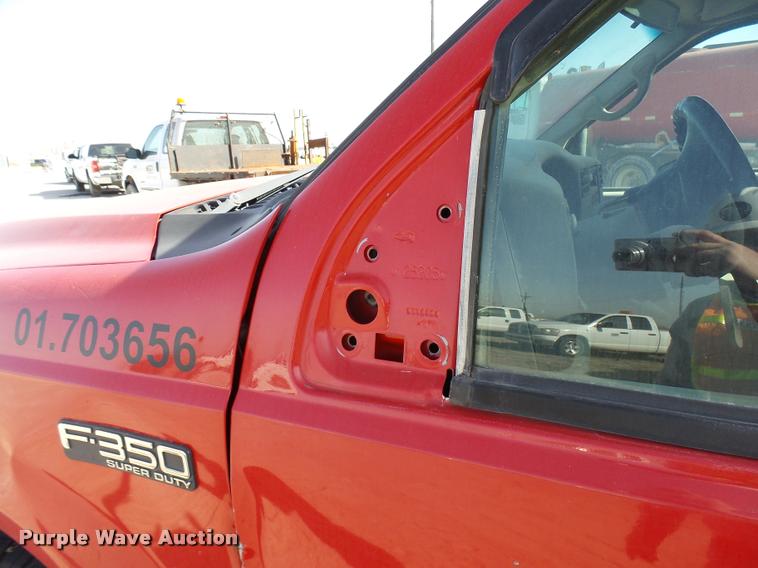 image for item DB2344 2000 Ford F350 Super Duty XL SuperCab utility truck