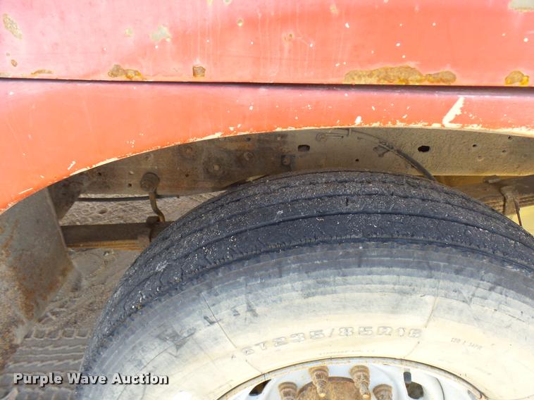 image for item DB2344 2000 Ford F350 Super Duty XL SuperCab utility truck