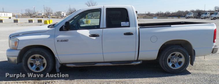 image for item DB2347 2006 Dodge Ram 1500 SLT Quad Cab pickup truck