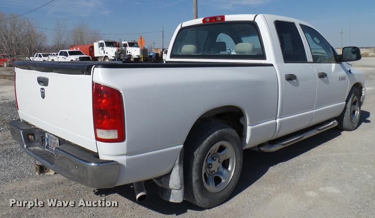 image for item DB2347 2006 Dodge Ram 1500 SLT Quad Cab pickup truck