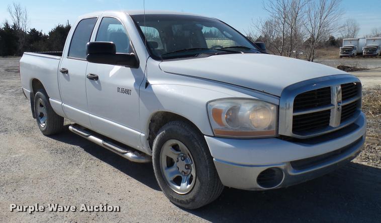 image for item DB2347 2006 Dodge Ram 1500 SLT Quad Cab pickup truck