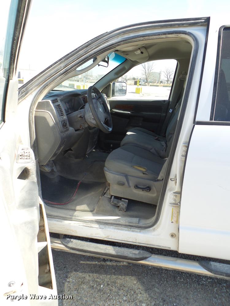 image for item DB2347 2006 Dodge Ram 1500 SLT Quad Cab pickup truck