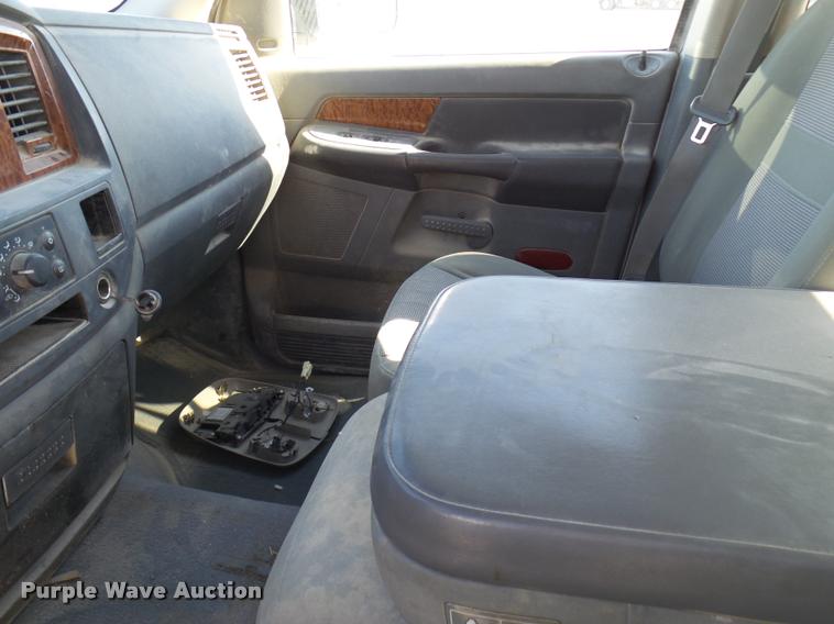 image for item DB2347 2006 Dodge Ram 1500 SLT Quad Cab pickup truck