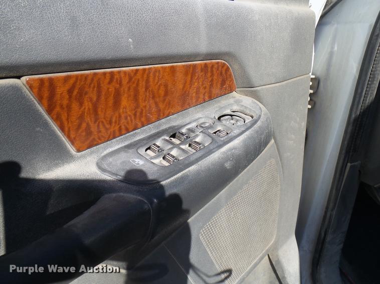 image for item DB2347 2006 Dodge Ram 1500 SLT Quad Cab pickup truck