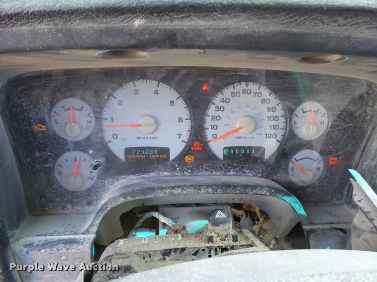 image for item DB2350 2005 Dodge Ram 1500 Quad Cab pickup truck