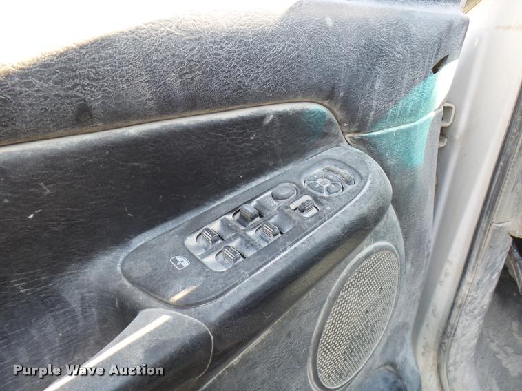 image for item DB2350 2005 Dodge Ram 1500 Quad Cab pickup truck