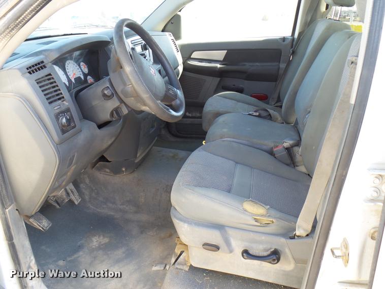 image for item DB2352 2006 Dodge Ram 1500 Quad Cab pickup truck