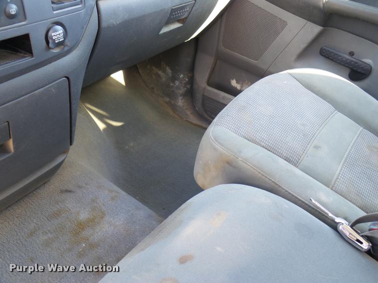 image for item DB2352 2006 Dodge Ram 1500 Quad Cab pickup truck