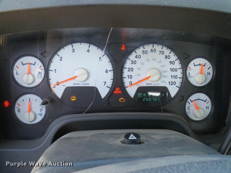 image for item DB2352 2006 Dodge Ram 1500 Quad Cab pickup truck