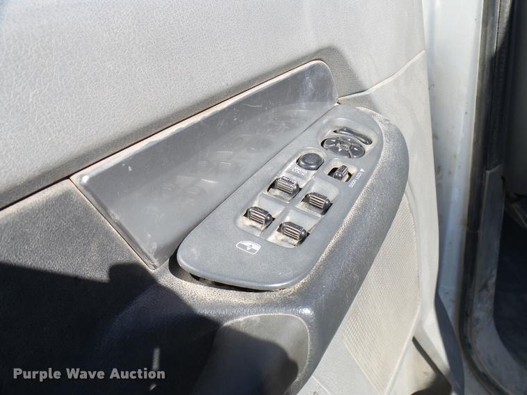 image for item DB2352 2006 Dodge Ram 1500 Quad Cab pickup truck