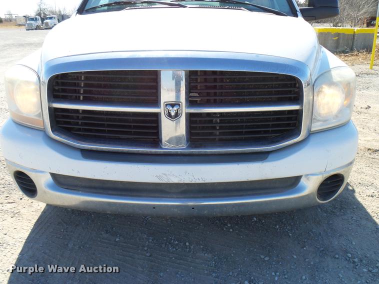 image for item DB2352 2006 Dodge Ram 1500 Quad Cab pickup truck