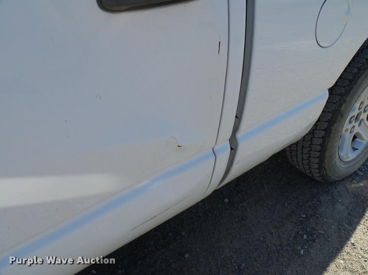 image for item DB2352 2006 Dodge Ram 1500 Quad Cab pickup truck