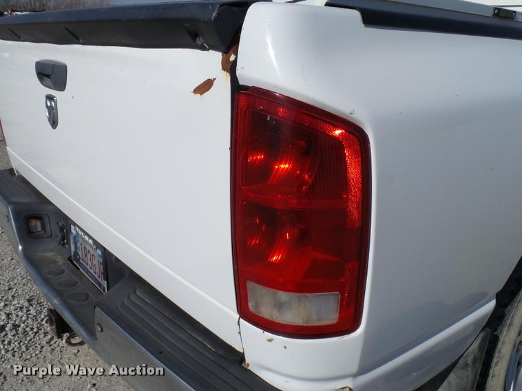 image for item DB2352 2006 Dodge Ram 1500 Quad Cab pickup truck
