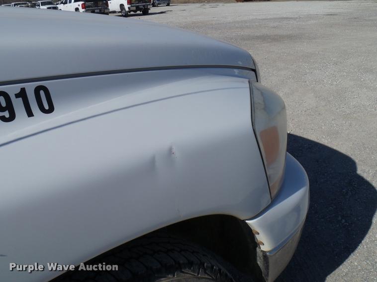 image for item DB2352 2006 Dodge Ram 1500 Quad Cab pickup truck