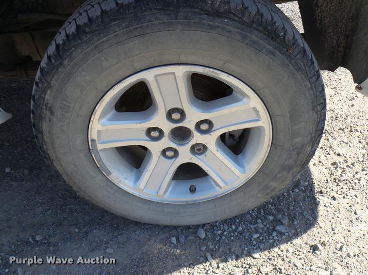 image for item DB2352 2006 Dodge Ram 1500 Quad Cab pickup truck