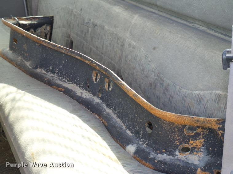 image for item DB2353 1999 Ford F250 Super Duty SuperCab flatbed pickup truck