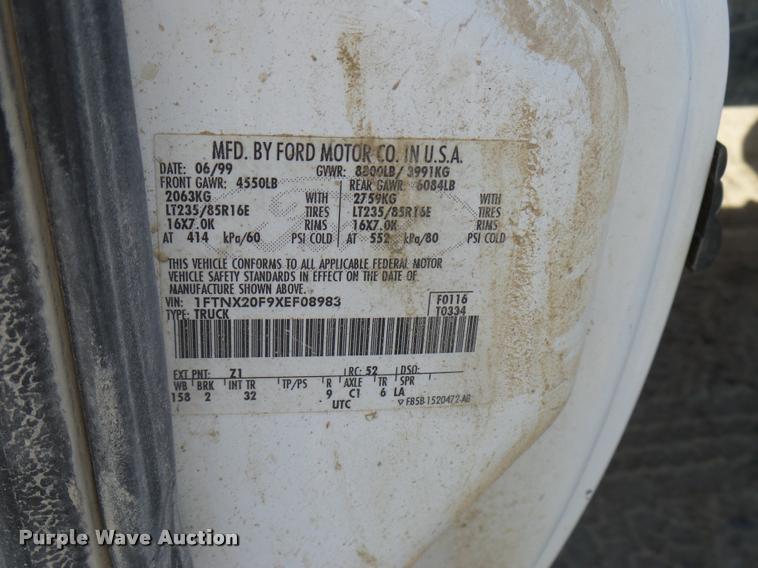 image for item DB2353 1999 Ford F250 Super Duty SuperCab flatbed pickup truck