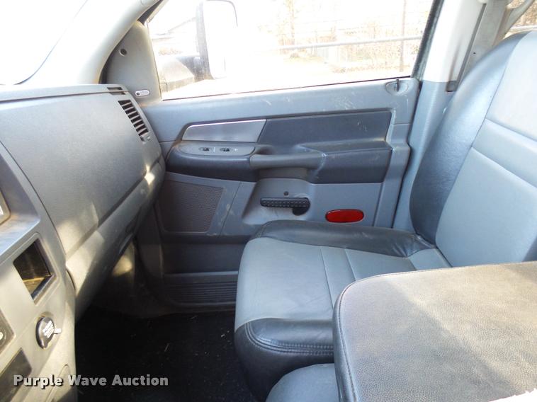 image for item DB2372 2008 Dodge Ram 2500 Quad Cab pickup truck