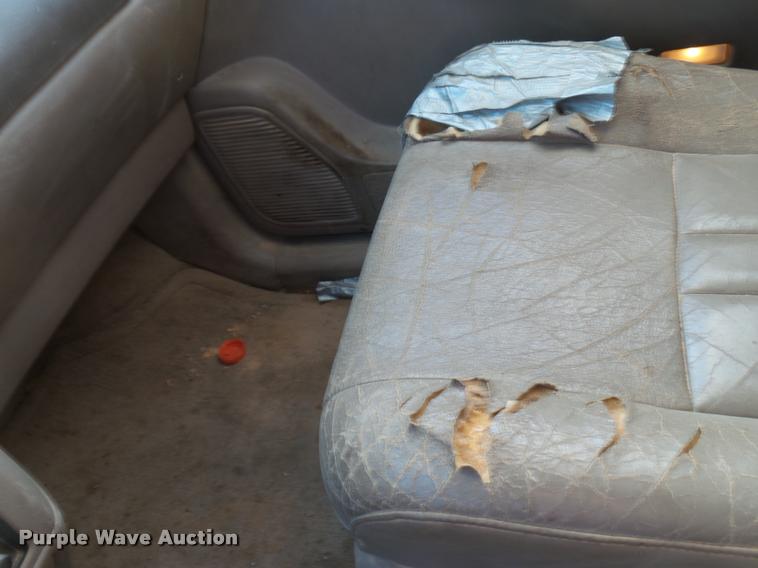 image for item DB2373 1999 Toyota Sienna XLE van