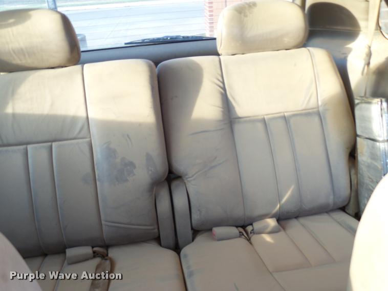 image for item DB2373 1999 Toyota Sienna XLE van