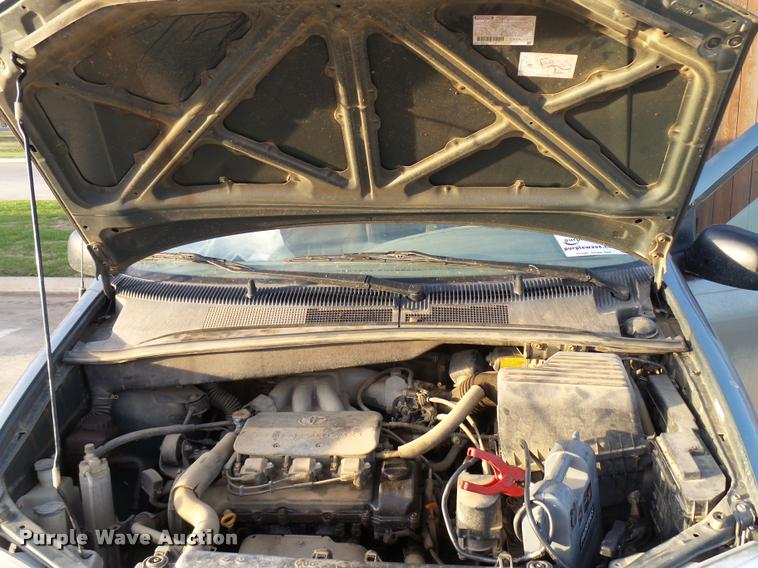 image for item DB2373 1999 Toyota Sienna XLE van