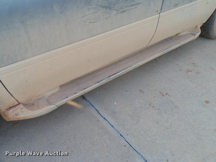 image for item DB2373 1999 Toyota Sienna XLE van