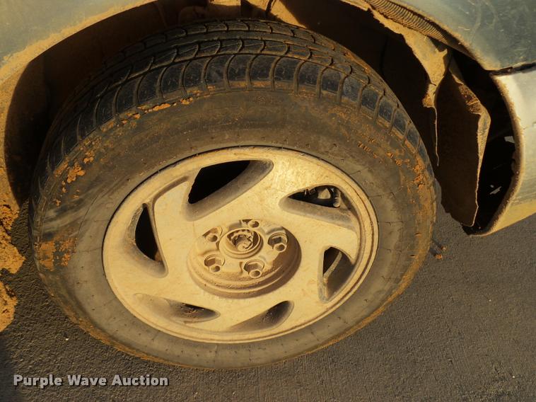 image for item DB2373 1999 Toyota Sienna XLE van