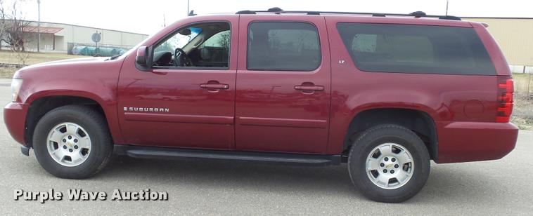 image for item DB3793 2007 Chevrolet Suburban 1500 SUV