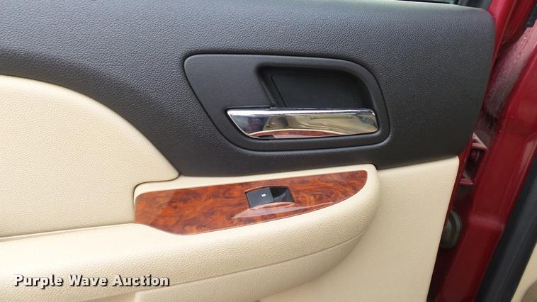 image for item DB3793 2007 Chevrolet Suburban 1500 SUV