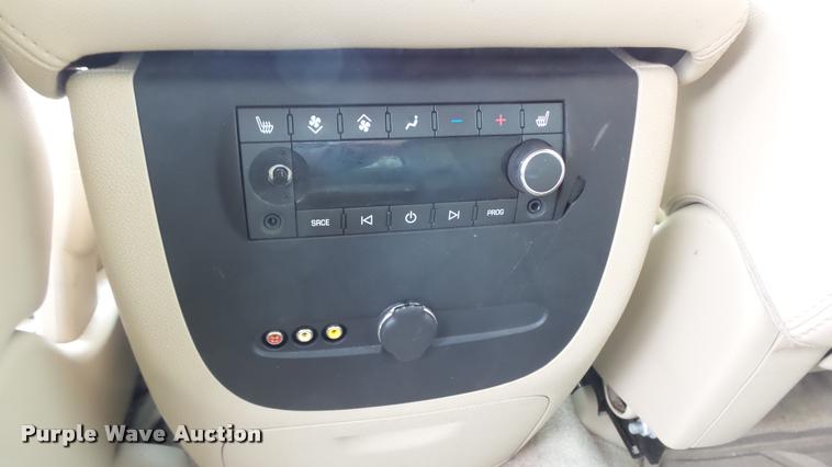 image for item DB3793 2007 Chevrolet Suburban 1500 SUV