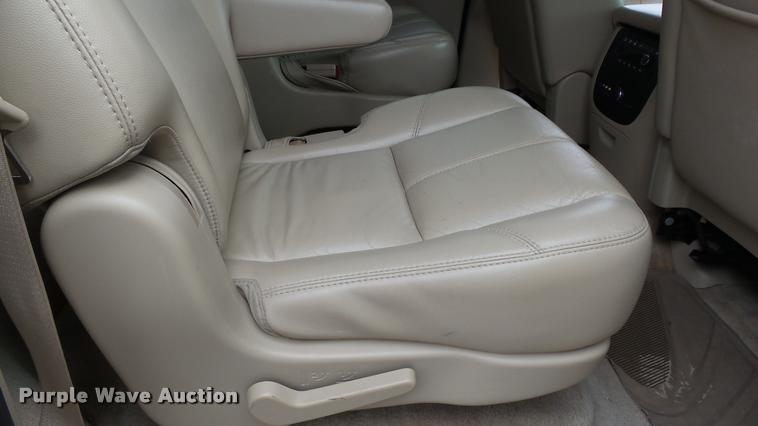 image for item DB3793 2007 Chevrolet Suburban 1500 SUV