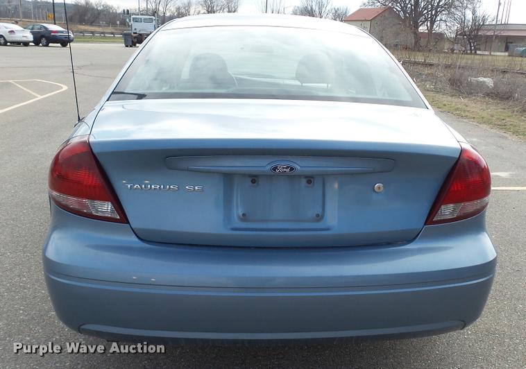 image for item DB3794 2006 Ford Taurus SE