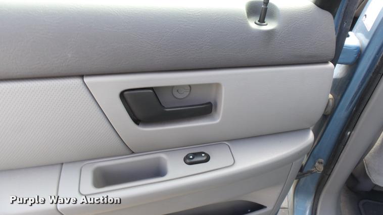 image for item DB3794 2006 Ford Taurus SE