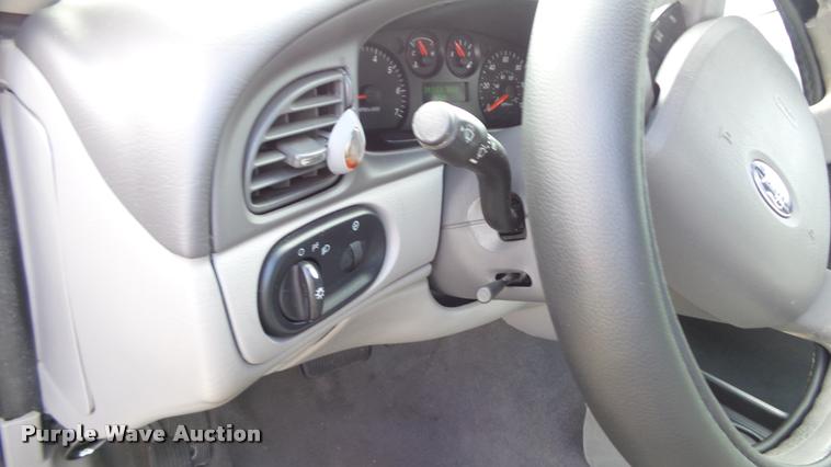 image for item DB3794 2006 Ford Taurus SE