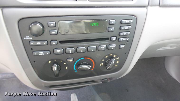 image for item DB3794 2006 Ford Taurus SE