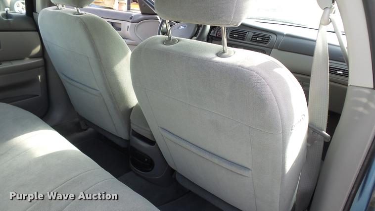 image for item DB3794 2006 Ford Taurus SE