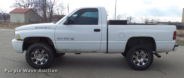 image for item DB3802 1999 Dodge Ram 1500 Sport pickup truck