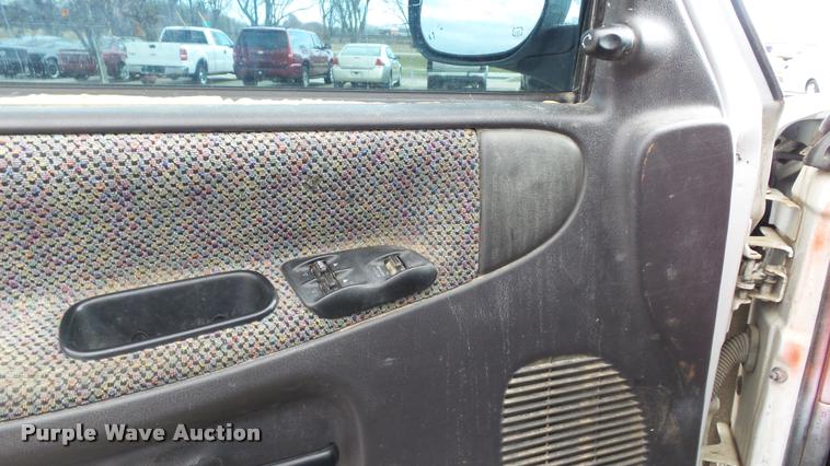 image for item DB3802 1999 Dodge Ram 1500 Sport pickup truck