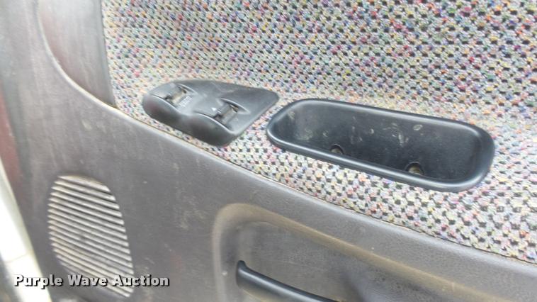 image for item DB3802 1999 Dodge Ram 1500 Sport pickup truck