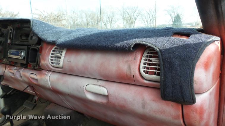 image for item DB3802 1999 Dodge Ram 1500 Sport pickup truck