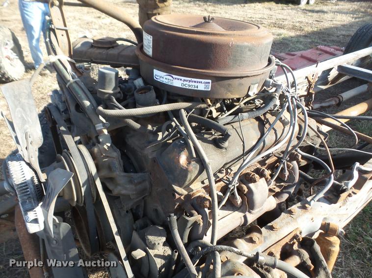 image for item DC9034 1986 Chevrolet 5.7L V8 gas engine