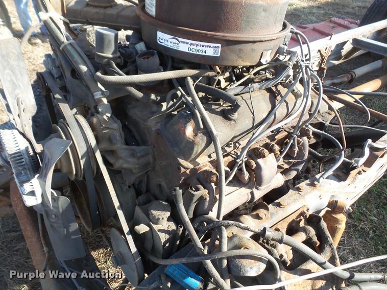 image for item DC9034 1986 Chevrolet 5.7L V8 gas engine