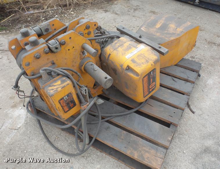 image for item DC9077 Harrington hoist with dolly