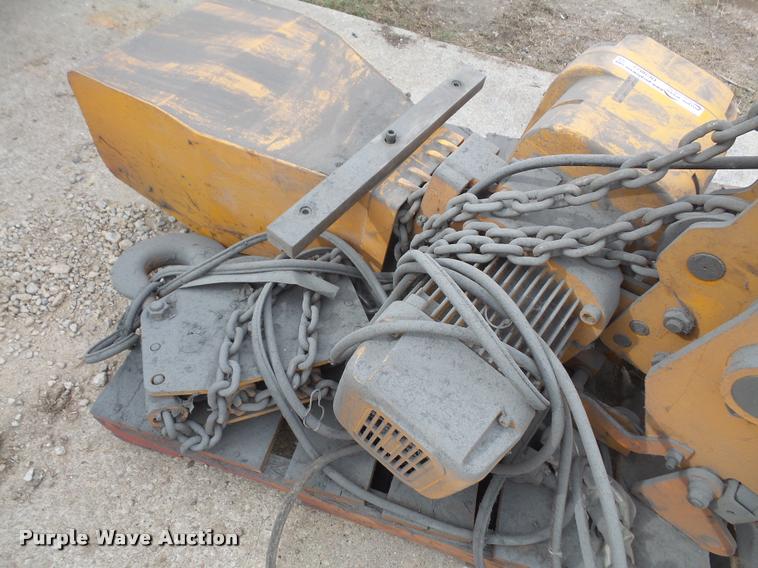 image for item DC9077 Harrington hoist with dolly