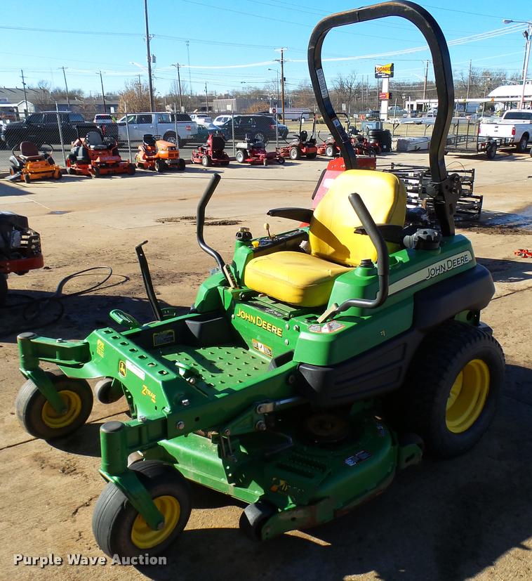 image for item DG9596 2011 John Deere 2925A Z-Track Pro lawn mower