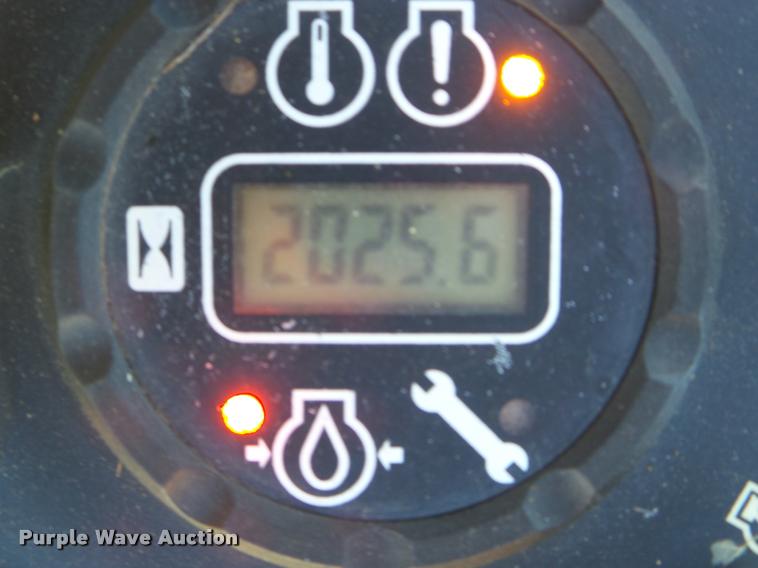 image for item DG9596 2011 John Deere 2925A Z-Track Pro lawn mower