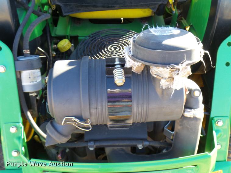 image for item DG9596 2011 John Deere 2925A Z-Track Pro lawn mower