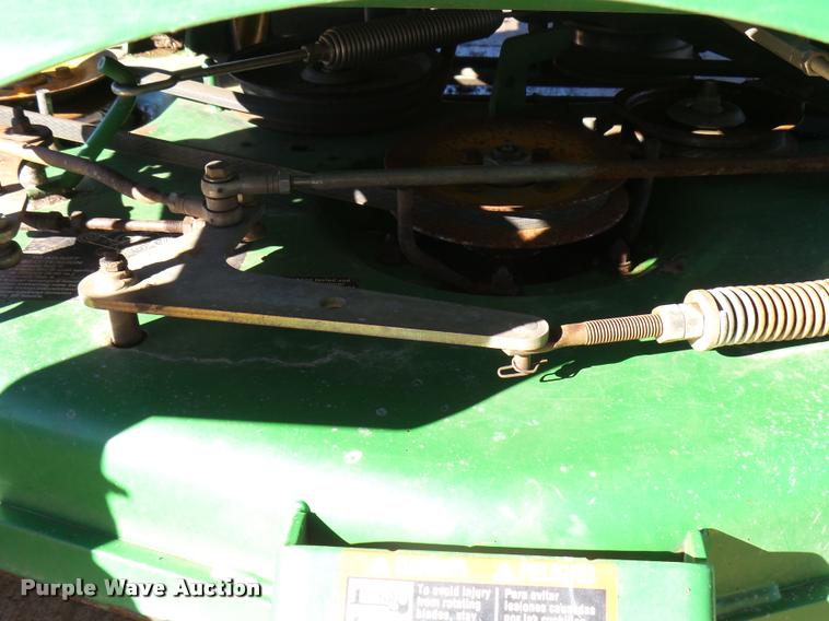 image for item DG9596 2011 John Deere 2925A Z-Track Pro lawn mower