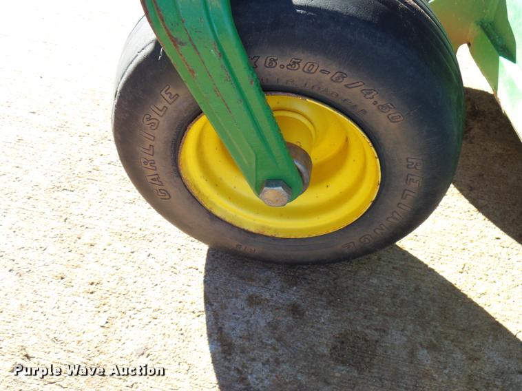 image for item DG9596 2011 John Deere 2925A Z-Track Pro lawn mower